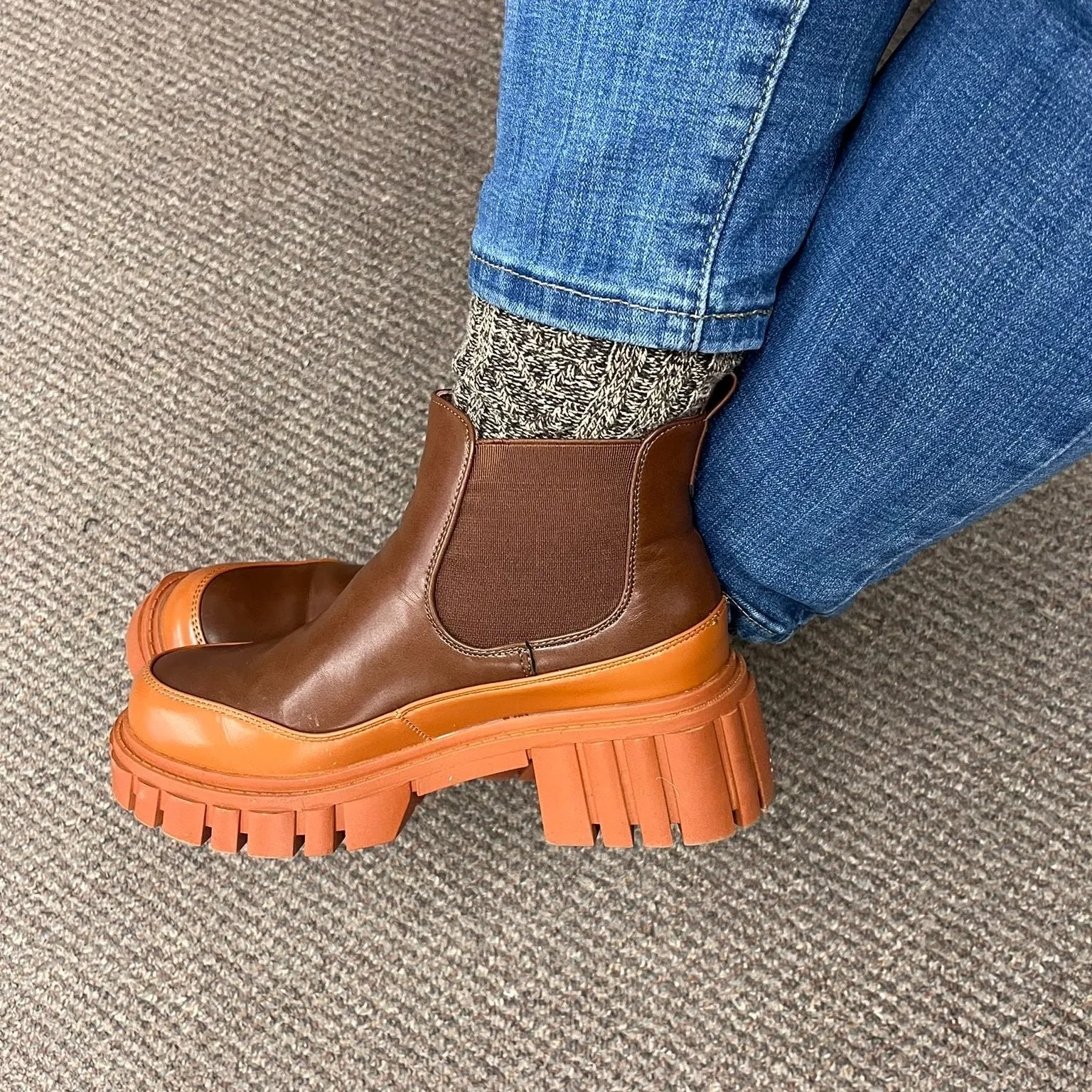 CHUNKY CHELSEA BOOTS